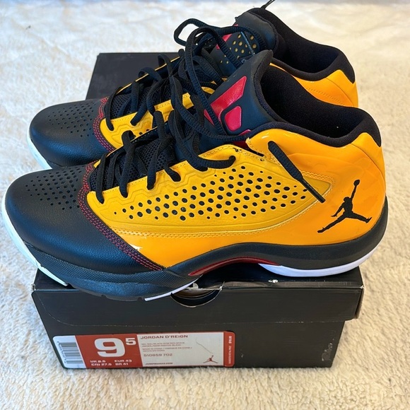 Nike Air Jordan Wade D'Reign - Picture 2 of 6